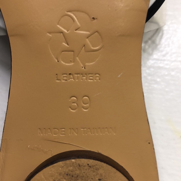 All black size 39 slip on shoe. - Picture 3 of 5